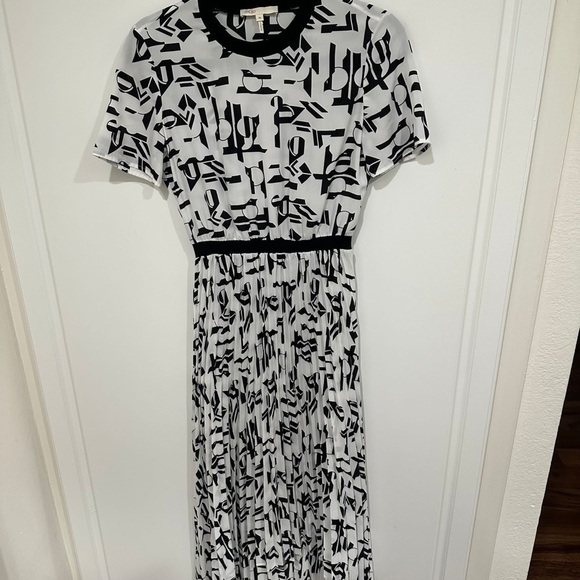 Maje White & Black Rosyla Abstract Print Midi Dress Size 36 US S - Picture 4 of 10